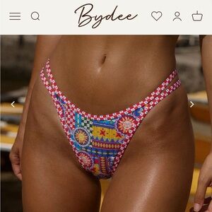 PRAGUE BIKINI BOTTOM IN TAORMINA